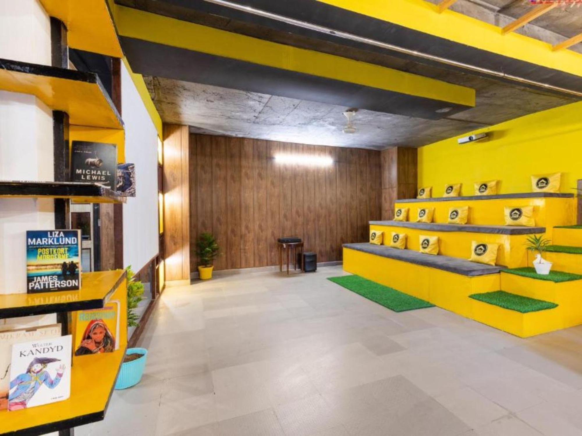 The Hosteller Agra Агра Екстериор снимка